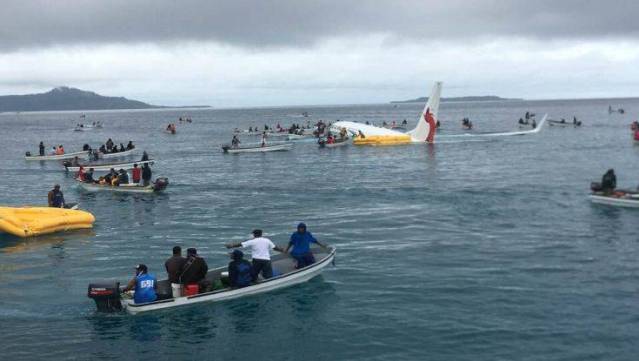 Αεροπλάνο «προσπέρασε» το αεροδρόμιο και προσγειώθηκε σε λιμνοθάλασσα
