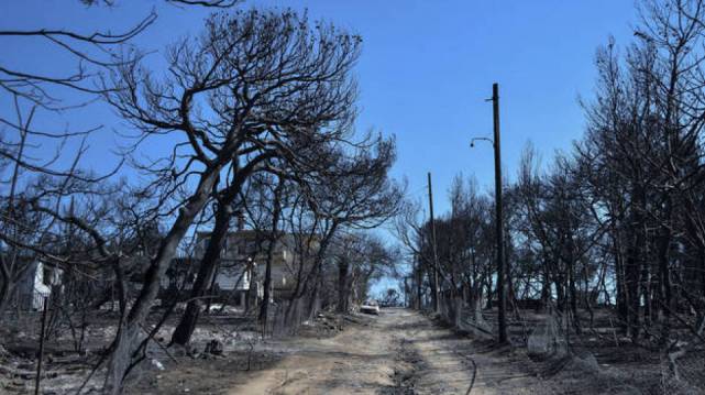 «Δεν ξέρω με ποιον να θυμώσω»