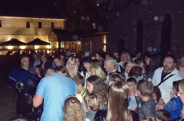Πραγματοποιήθηκε η “Αστροπαρατήρηση” στα Τρίκαλα! Tην Τετάρτη 10 Οκτωβρίου πραγματοποιήθηκε η αστροπαρατήρηση με το τηλεσκόπιο της Βιβλιοθήκης στον 