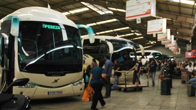 Απίστευτο: Πολιτικός κλείστηκε στις αποσκευές λεωφορείου του ΚΤΕΛ
