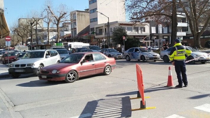 Σκηνικό «Χόλυγουντ» στα Τρίκαλα