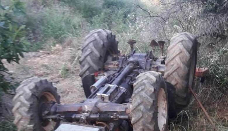 Τρακτέρ «τούμπαρε» στο δρόμο προς την Αγναντιά Καλαμπάκας