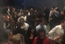 Χαμός έξω από μπουζούκια για ένα... τσιγάρο!