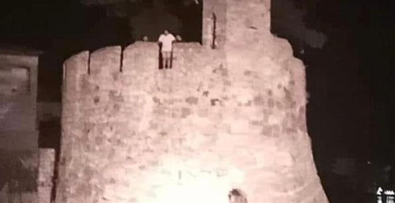 17χρονος έκανε “βουτιά” από τον Φάρο στην Ναύπακτο