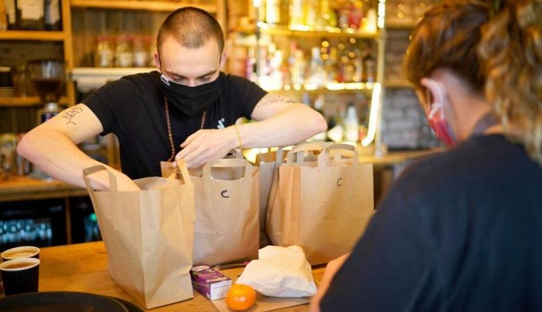 Απαγόρευση κυκλοφορίας: Τι ισχύει με take away και delivery μετά τις 21:00