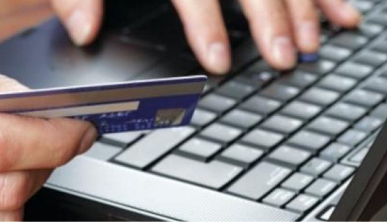 Έκαναν φτερά 2.789 ευρώ με το «λεφτά στο λεπτό»