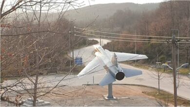 Ένα μαχητικό Mirage F1 στο χωριό του ήρωα Σμηναγού Γιώργου Μπαλταδώρου