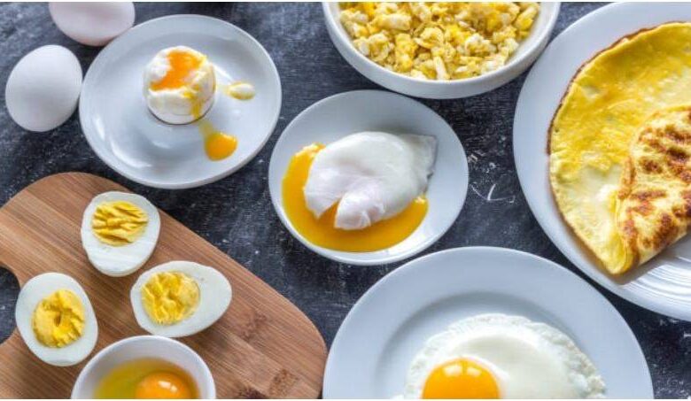 Αυγό: Πόση πρωτεΐνη έχει και πόσες θερμίδες ανάλογα αν είναι βραστό, τηγανητό, ή ομελέτα – Ποιοι οι πιθανοί κίνδυνοι