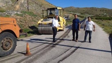 Έργα ασφαλτόστρωσης σε παράπλευρο δίκτυο της Ε.Ο Τρικάλων – Λάρισας