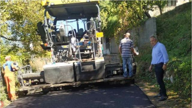 Νέα ασφαλτόστρωση στο δρόμο από Καλαμπάκα προς Ματονέρι