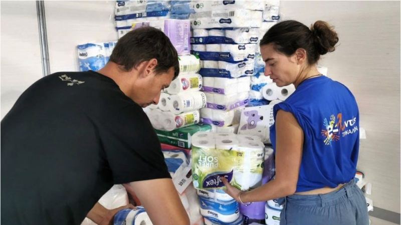 Η Αναστασία από την Αθήνα και ο Γιώργος από τη Δράμα στο Δίκτυο Εθελοντών Τρικάλων