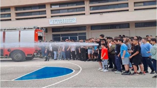 Μαθήματα Πολιτικής Προστασίας στο 5ο Γυμνάσιο Τρικάλων